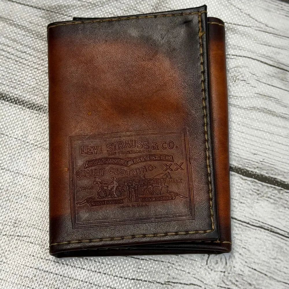 Vintage Levi's Strauss & Co Embossed Brown Leather Trifold Billfold Wallet 70’s